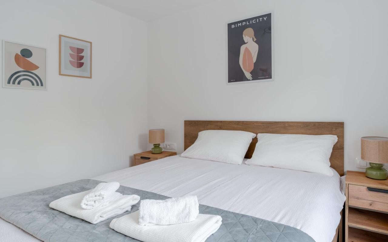 Number One Apartments Vir Ngoại thất bức ảnh